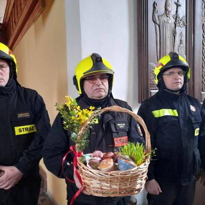 Strażacy ze swoją święconką 